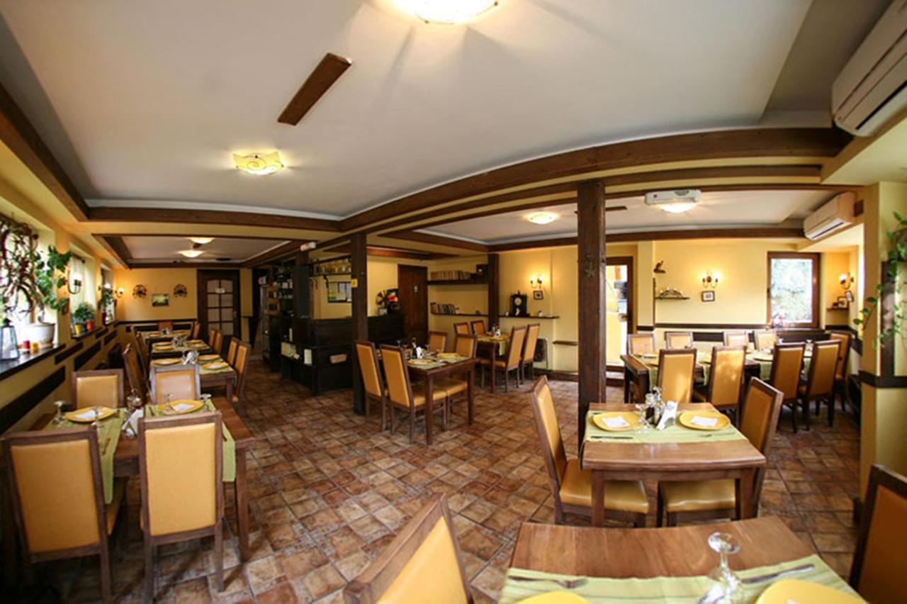 Casa Mica Guesthouse 布加勒斯特 外观 照片
