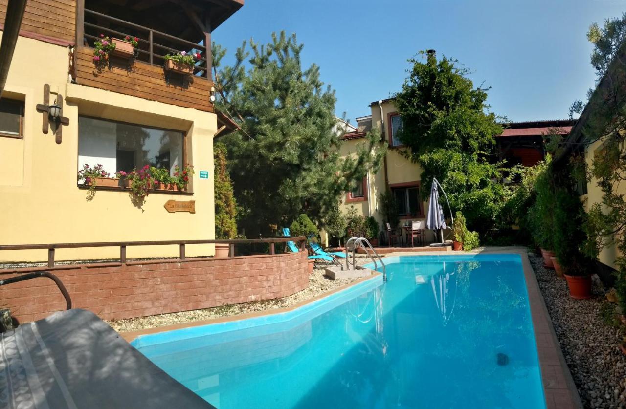 Casa Mica Guesthouse 布加勒斯特 外观 照片