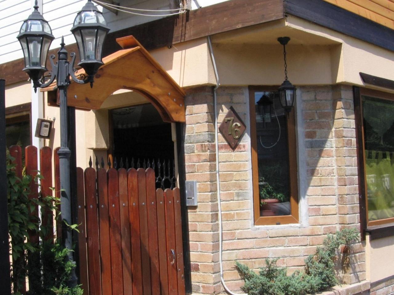 Casa Mica Guesthouse 布加勒斯特 外观 照片