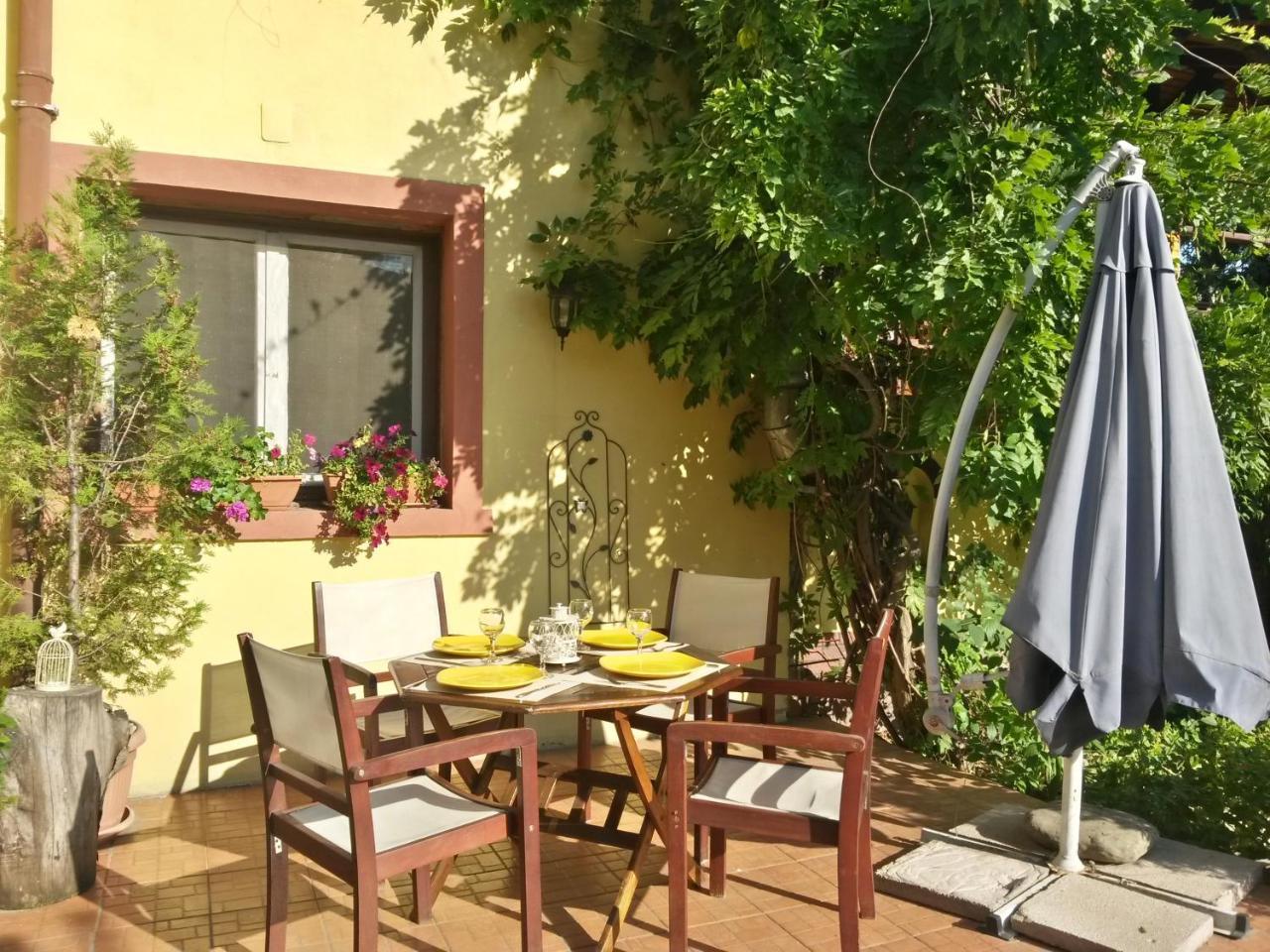 Casa Mica Guesthouse 布加勒斯特 外观 照片