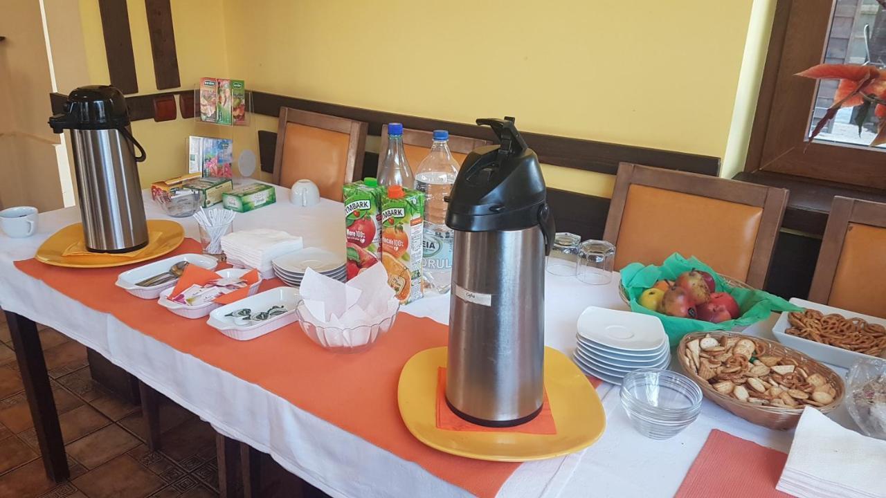 Casa Mica Guesthouse 布加勒斯特 外观 照片