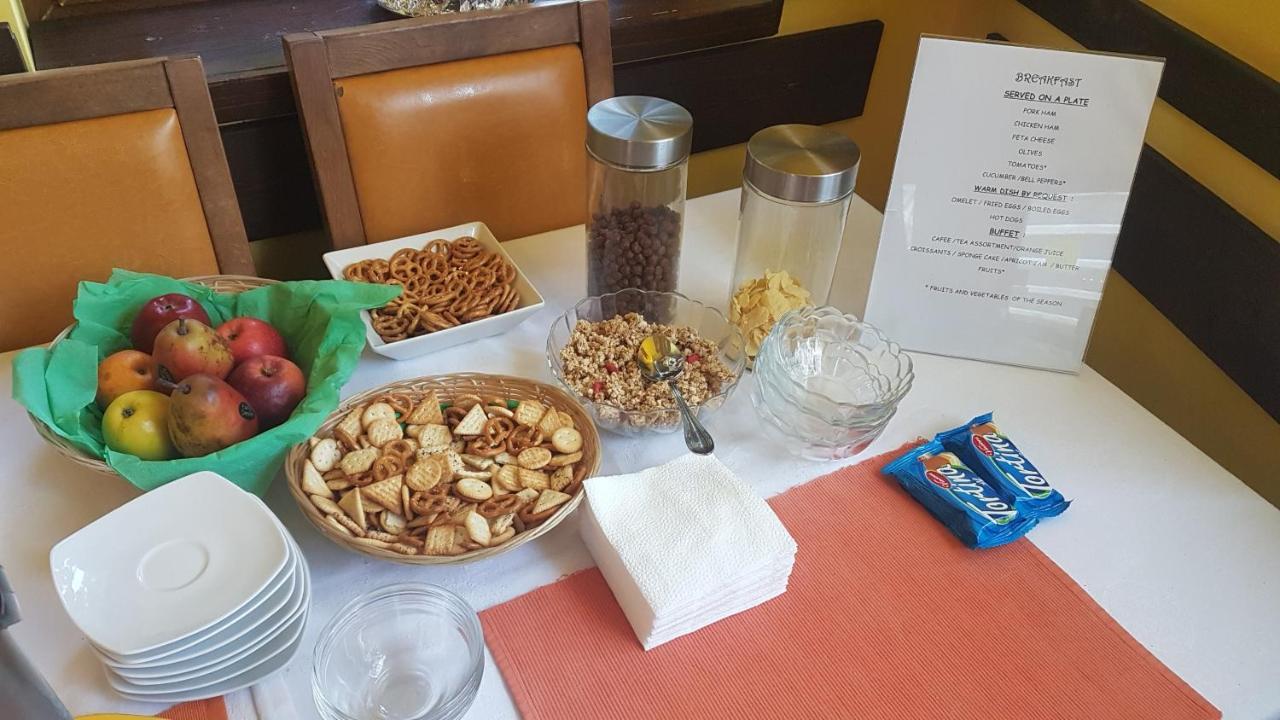 Casa Mica Guesthouse 布加勒斯特 外观 照片